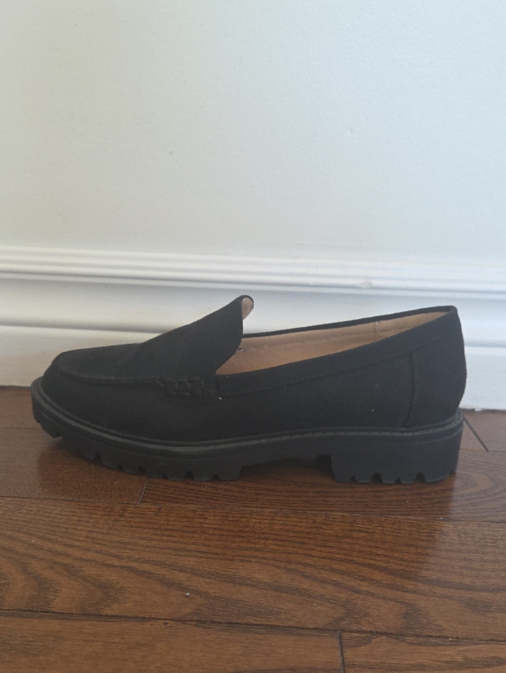 Journee Collection Erika Classic Black Women's Faux Suede  Loafer Size 6